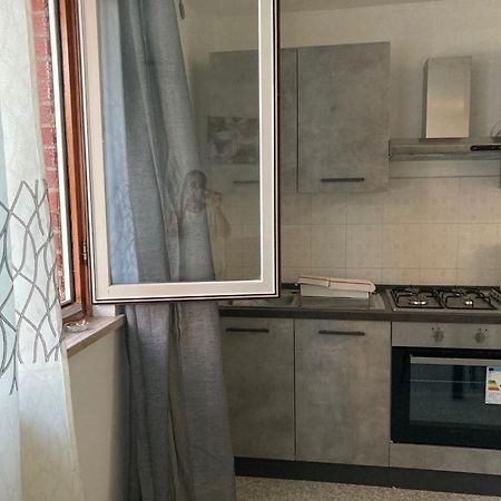 Appartamento Sulla Piazza 90 M Dal Mare Anzio Exteriör bild