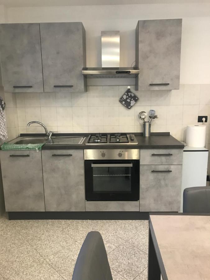 Appartamento Sulla Piazza 90 M Dal Mare Anzio Exteriör bild
